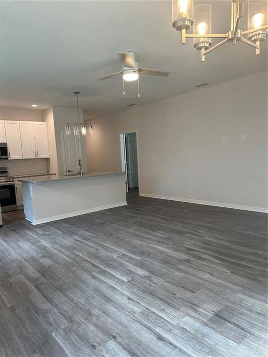 For Rent: $1,995 (3 beds, 2 baths, 1480 Square Feet)