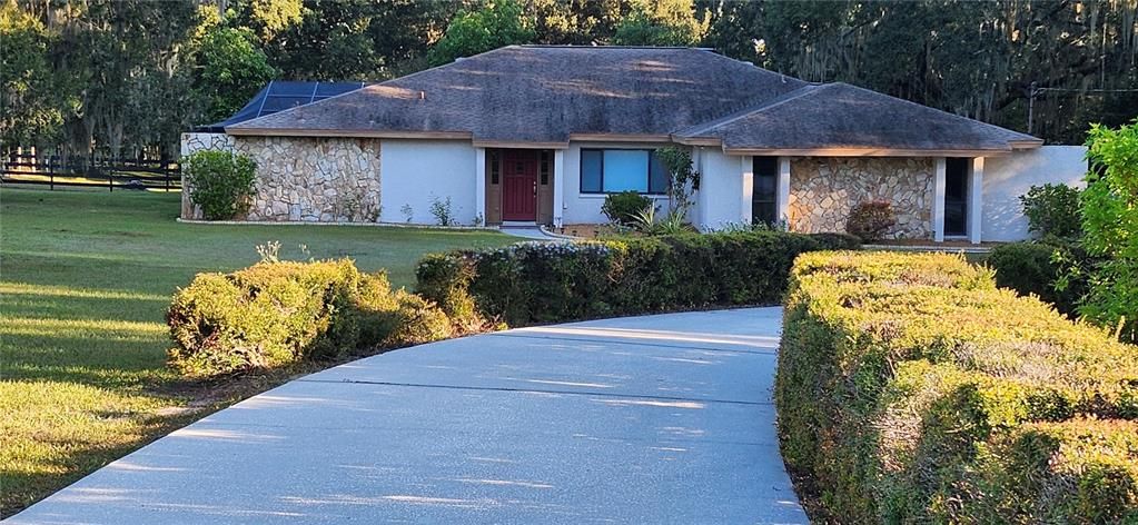 Active With Contract: $3,400 (4 beds, 3 baths, 2313 Square Feet)