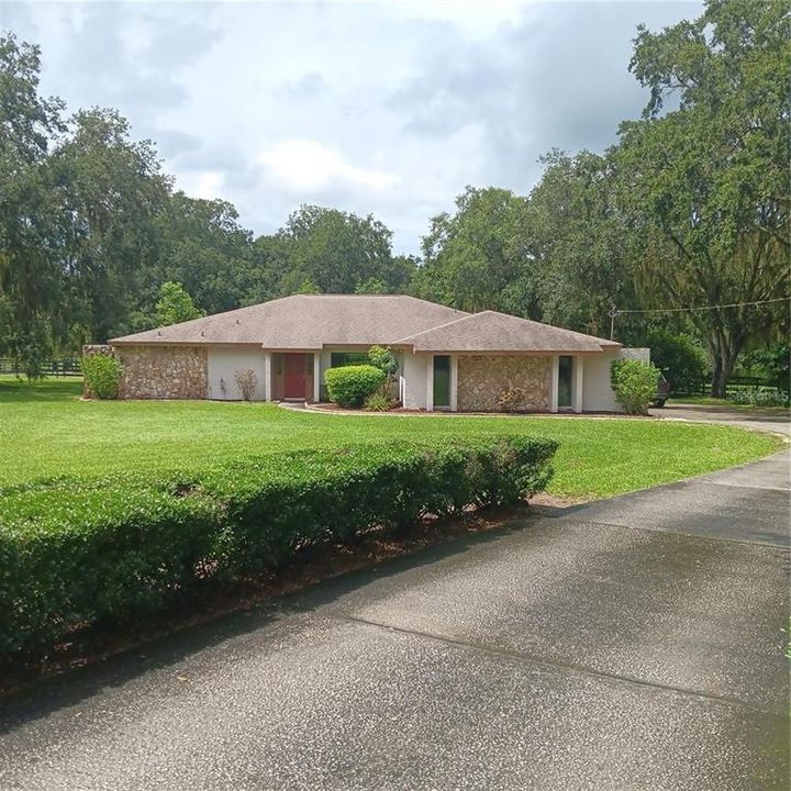 Active With Contract: $3,400 (4 beds, 3 baths, 2313 Square Feet)