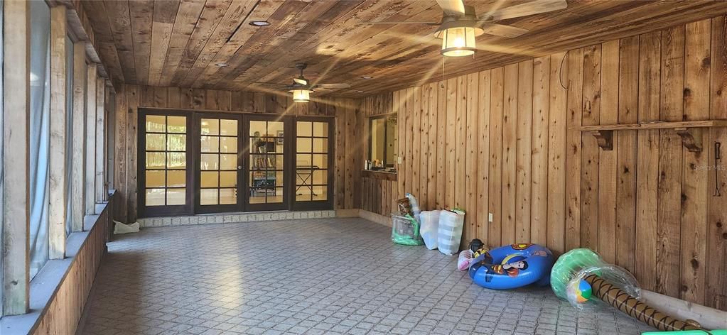 Active With Contract: $3,400 (4 beds, 3 baths, 2313 Square Feet)