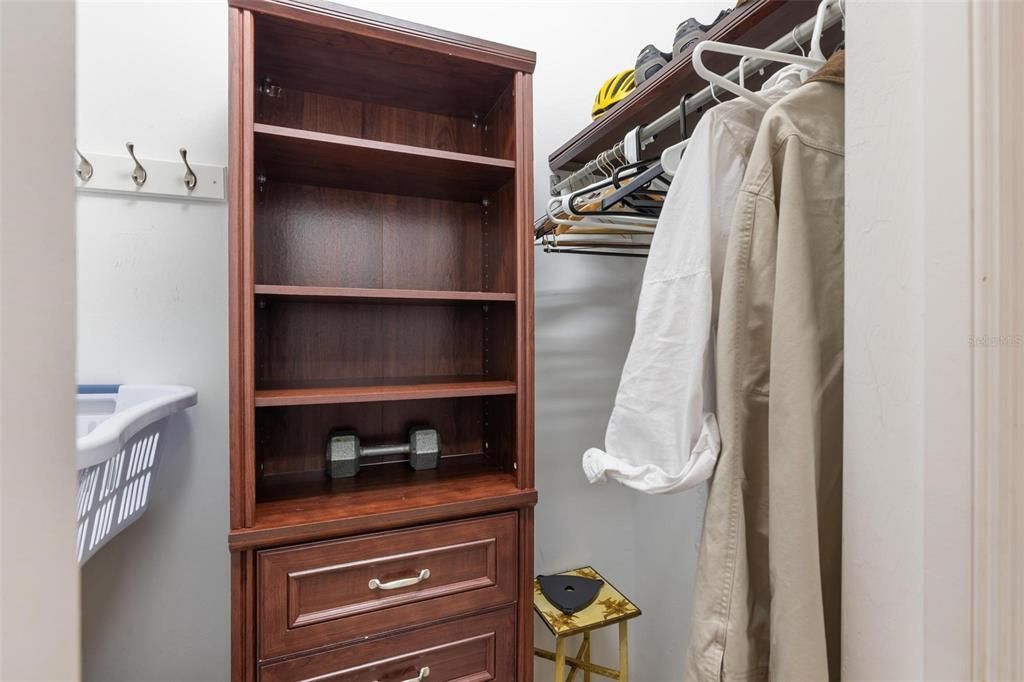 Activo con contrato: $535,000 (4 camas, 3 baños, 2576 Pies cuadrados)