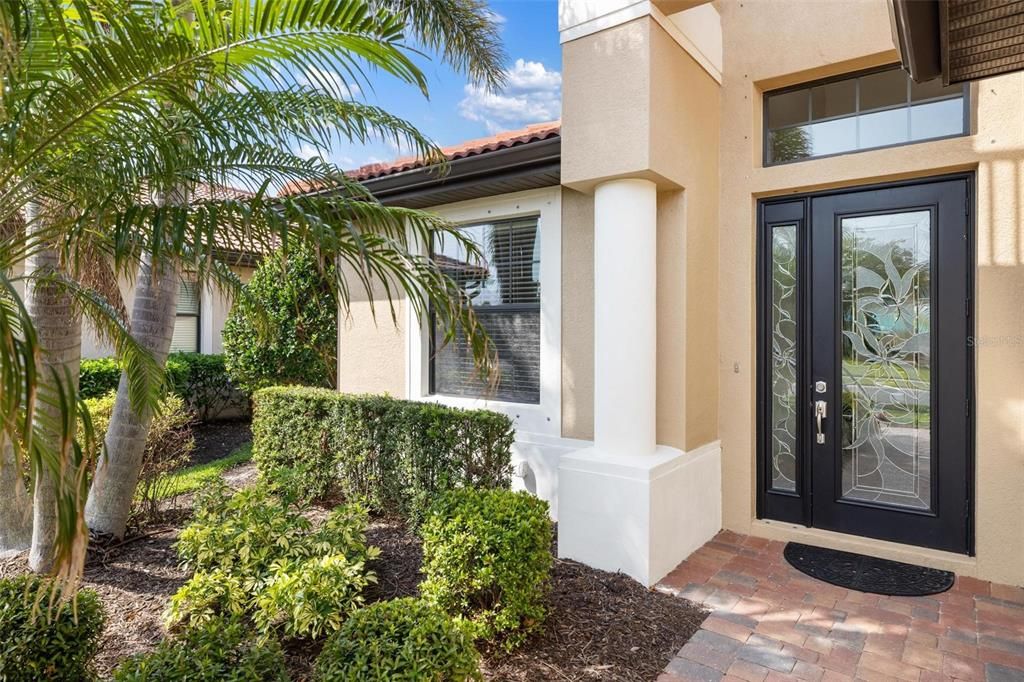 Activo con contrato: $535,000 (4 camas, 3 baños, 2576 Pies cuadrados)