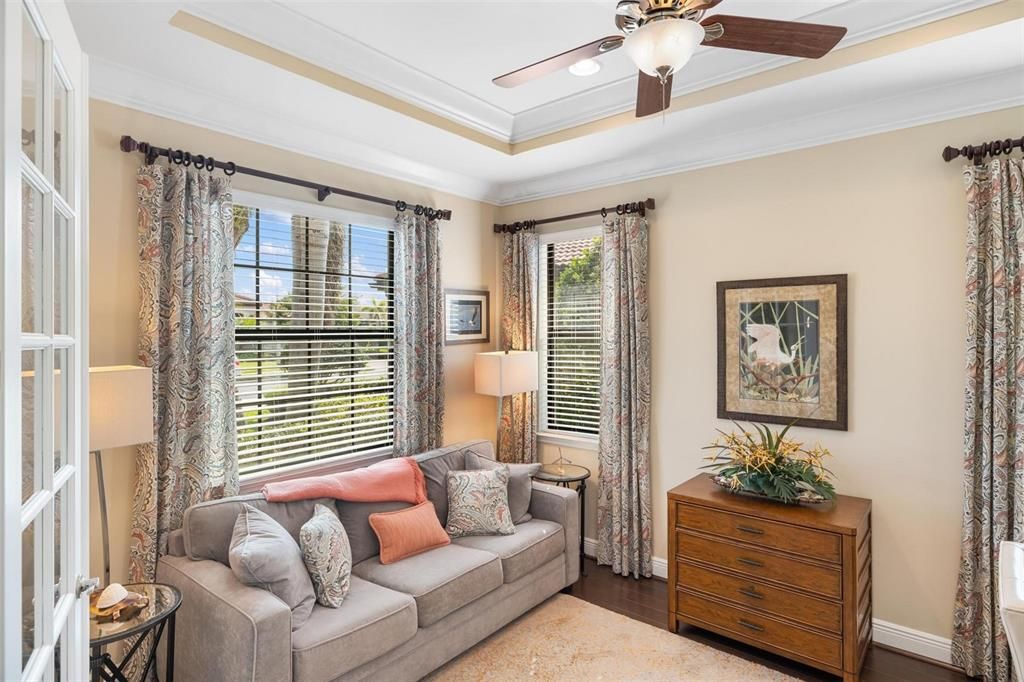 Activo con contrato: $535,000 (4 camas, 3 baños, 2576 Pies cuadrados)