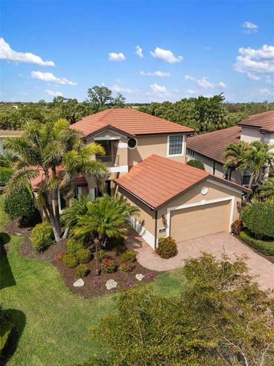 Activo con contrato: $535,000 (4 camas, 3 baños, 2576 Pies cuadrados)