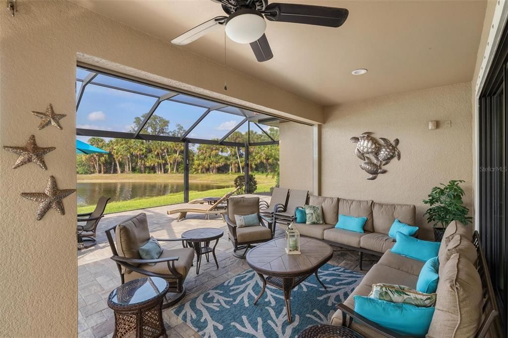 Activo con contrato: $535,000 (4 camas, 3 baños, 2576 Pies cuadrados)