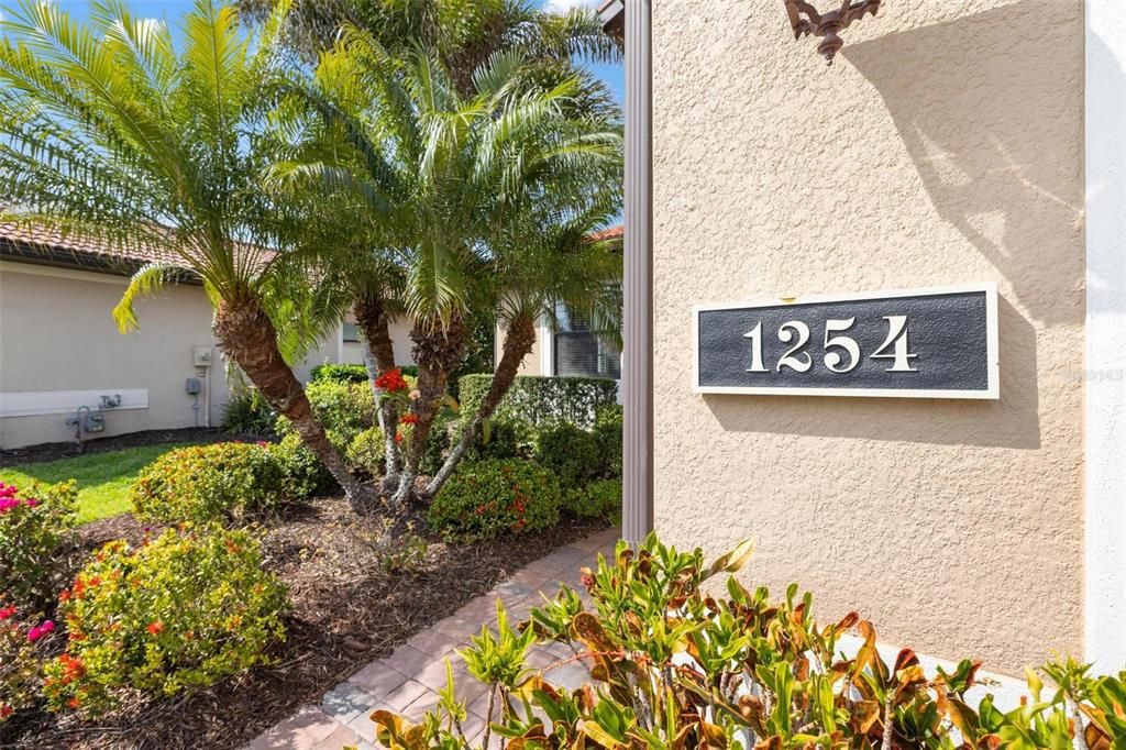 Activo con contrato: $535,000 (4 camas, 3 baños, 2576 Pies cuadrados)