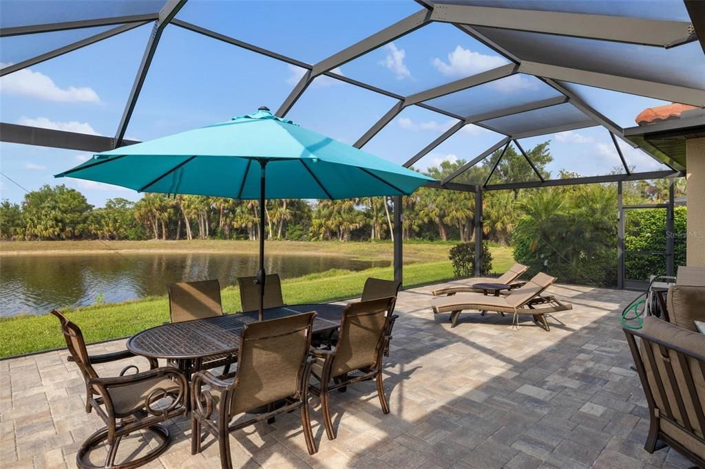 Activo con contrato: $535,000 (4 camas, 3 baños, 2576 Pies cuadrados)