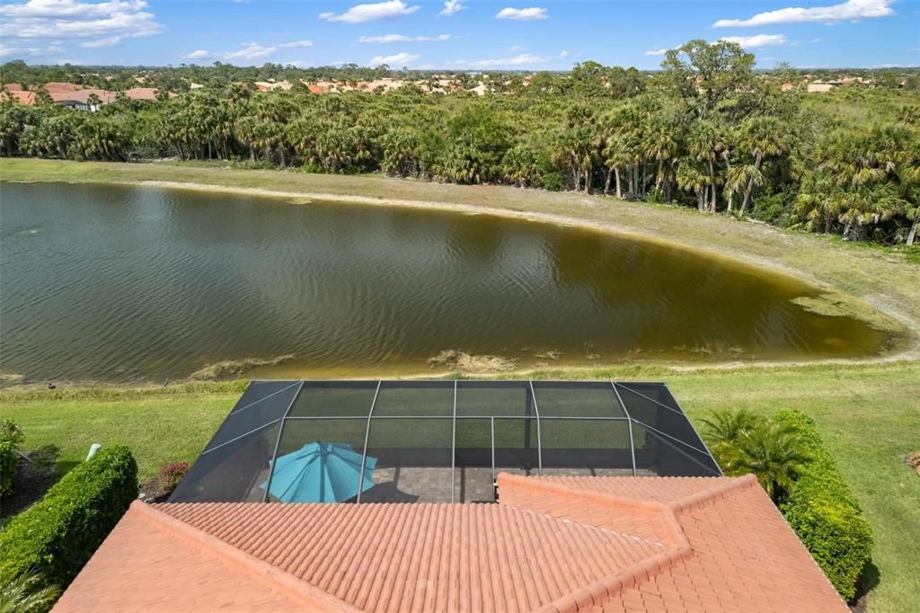 Activo con contrato: $535,000 (4 camas, 3 baños, 2576 Pies cuadrados)