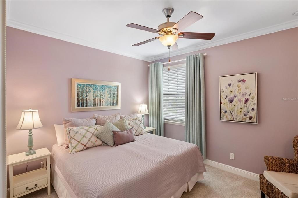 Activo con contrato: $535,000 (4 camas, 3 baños, 2576 Pies cuadrados)