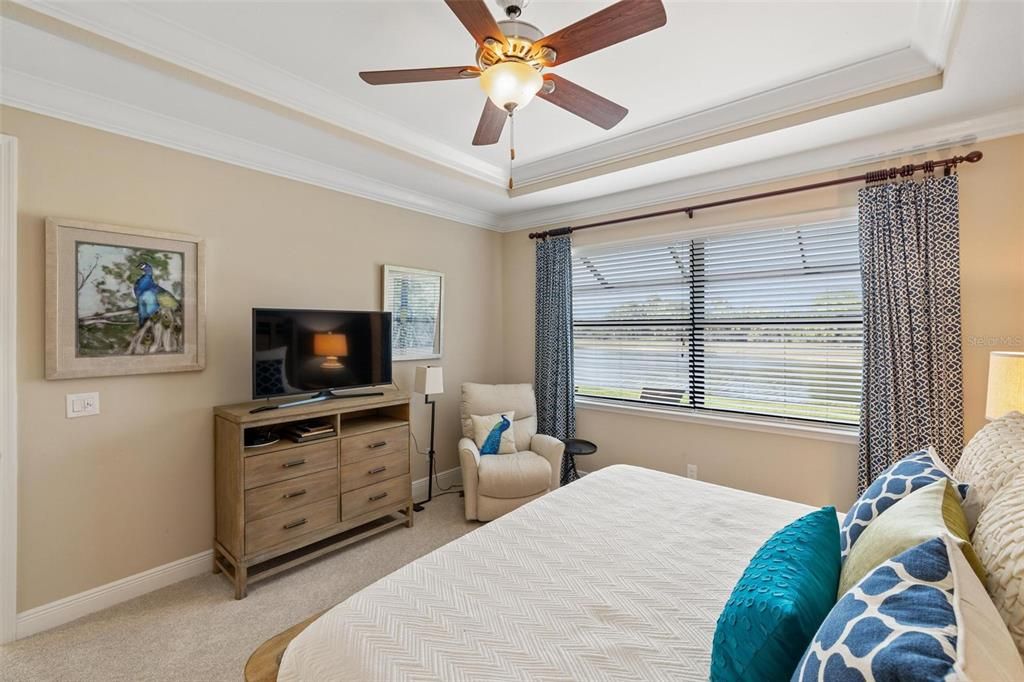 Activo con contrato: $535,000 (4 camas, 3 baños, 2576 Pies cuadrados)