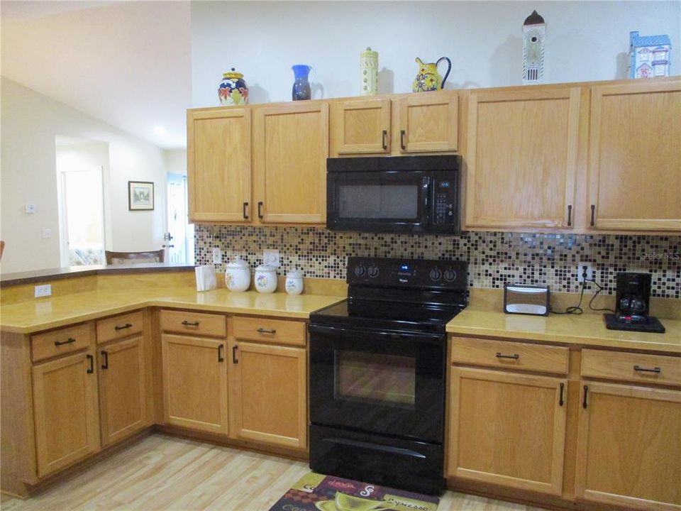 待售: $257,000 (2 贝兹, 2 浴室, 1654 平方英尺)