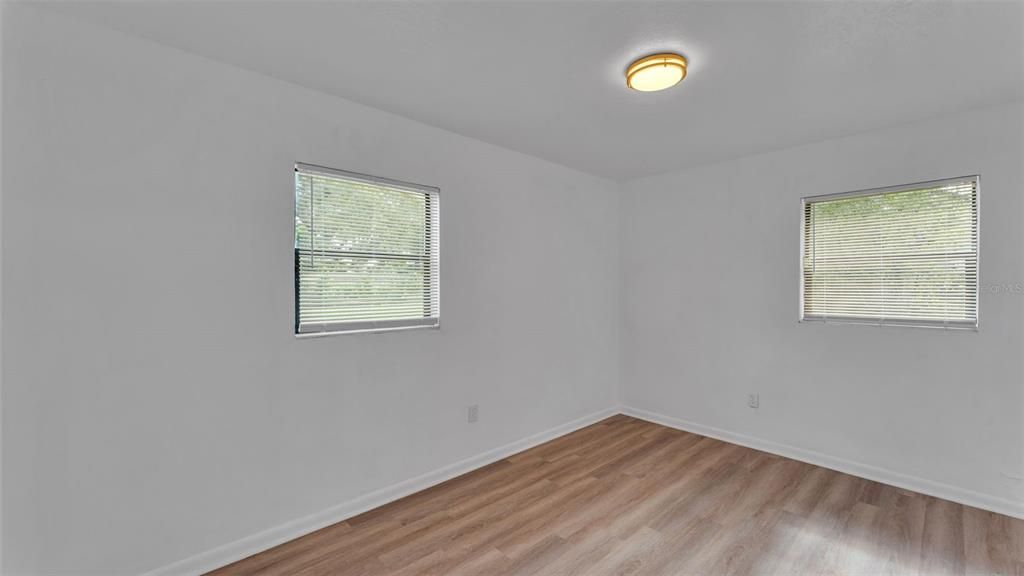 For Sale: $224,900 (3 beds, 1 baths, 875 Square Feet)