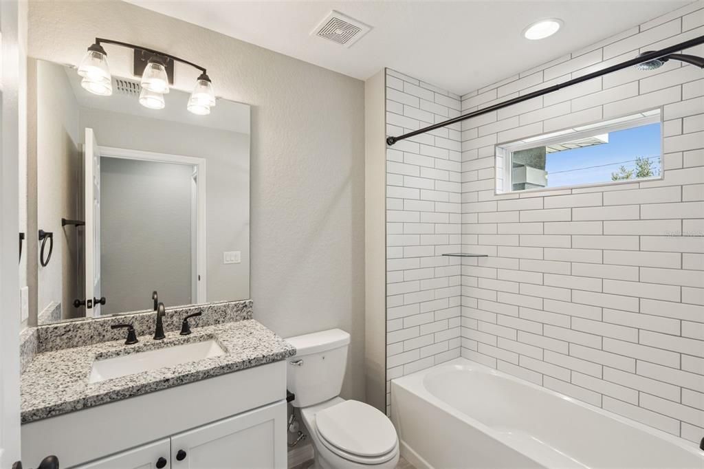 For Rent: $2,100 (3 beds, 2 baths, 1687 Square Feet)