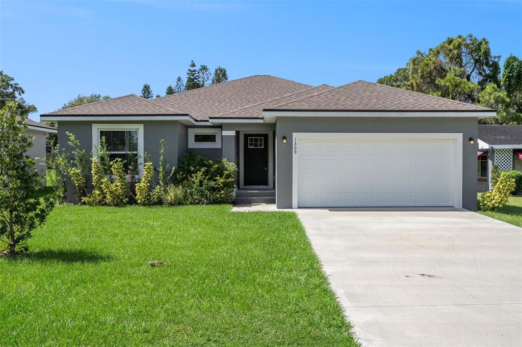 For Rent: $2,100 (3 beds, 2 baths, 1687 Square Feet)