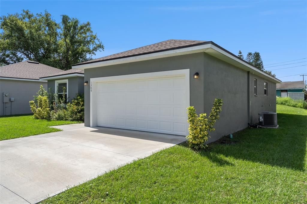 For Rent: $2,100 (3 beds, 2 baths, 1687 Square Feet)