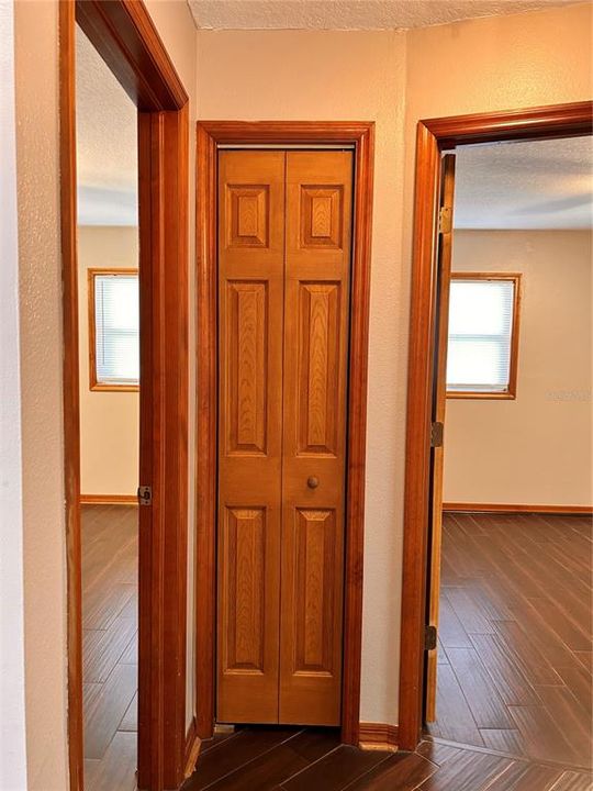 For Rent: $1,900 (3 beds, 2 baths, 1893 Square Feet)