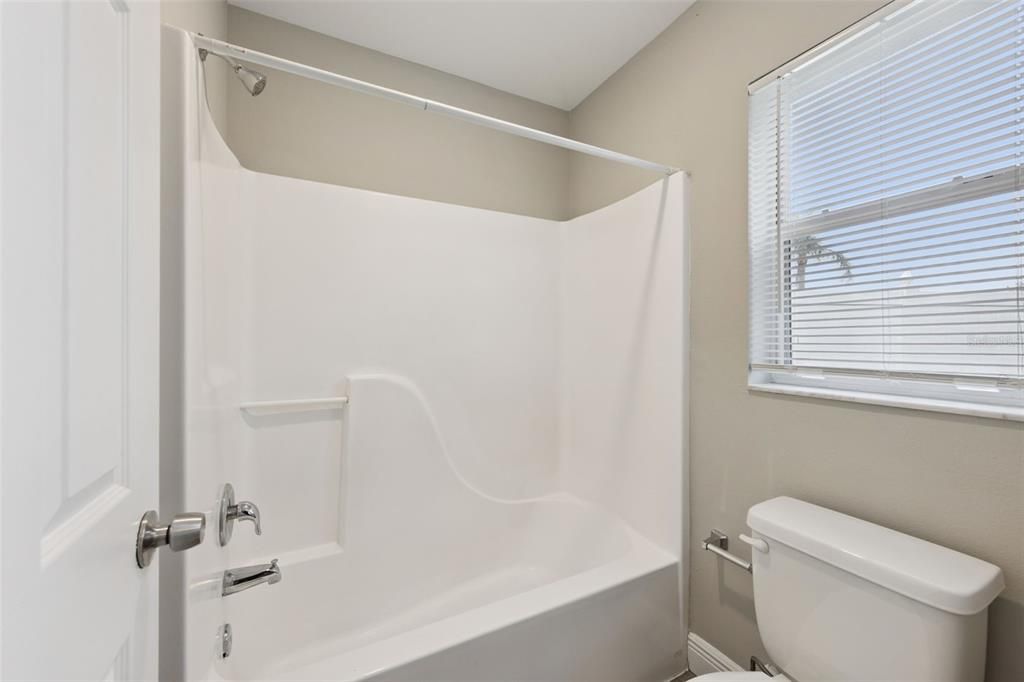 Active With Contract: $380,000 (3 beds, 2 baths, 1398 Square Feet)