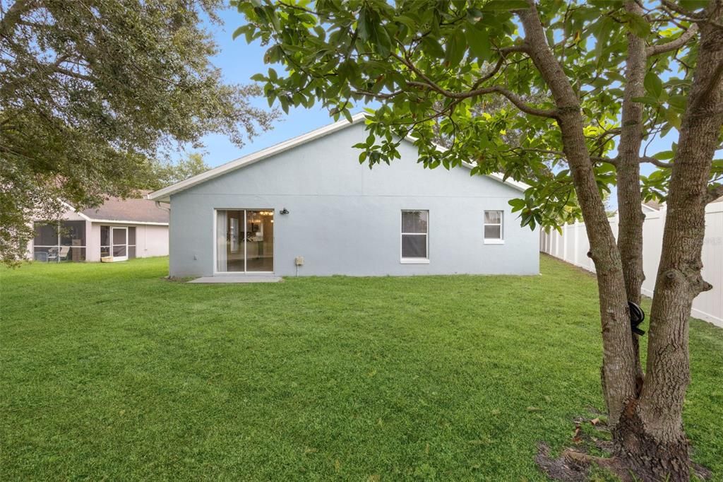 Active With Contract: $380,000 (3 beds, 2 baths, 1398 Square Feet)