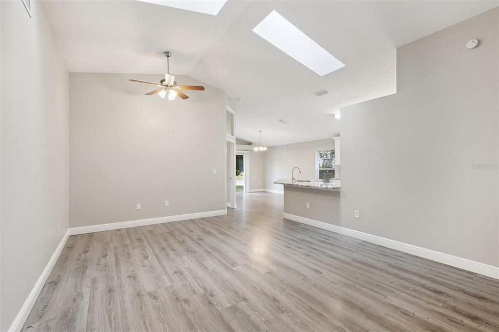 Active With Contract: $380,000 (3 beds, 2 baths, 1398 Square Feet)