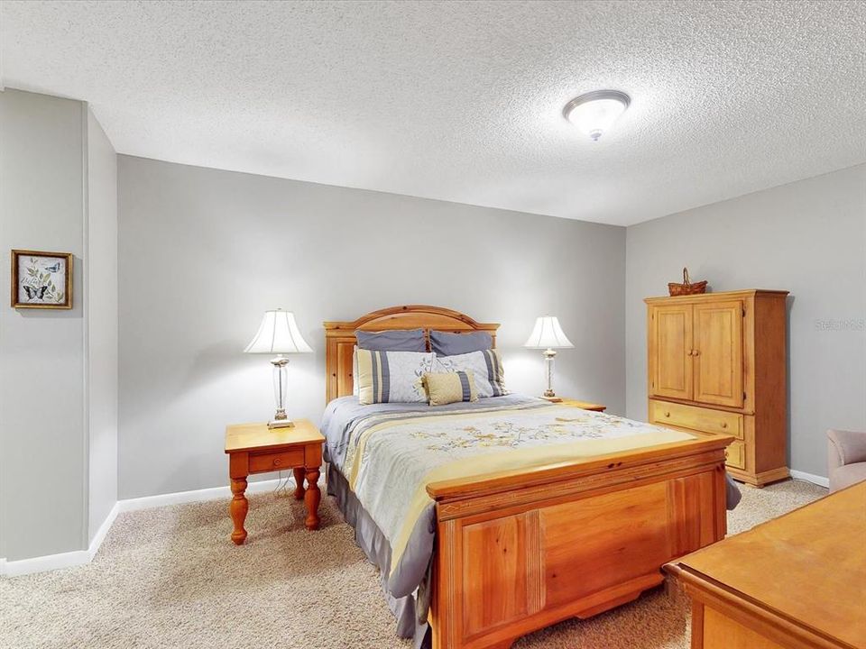 For Sale: $268,000 (2 beds, 3 baths, 1844 Square Feet)