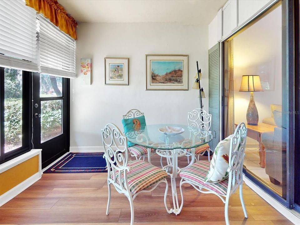 For Sale: $268,000 (2 beds, 3 baths, 1844 Square Feet)