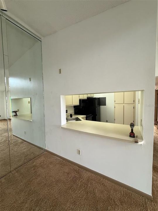 出租: $1,550 (2 贝兹, 2 浴室, 975 平方英尺)