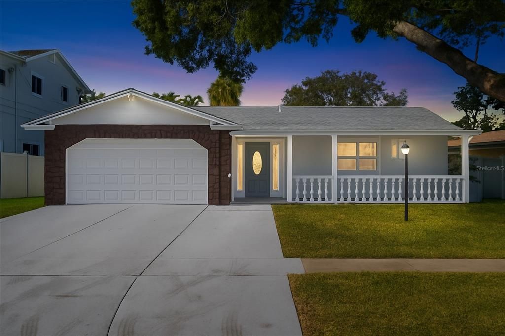 For Sale: $515,000 (5 beds, 3 baths, 1828 Square Feet)