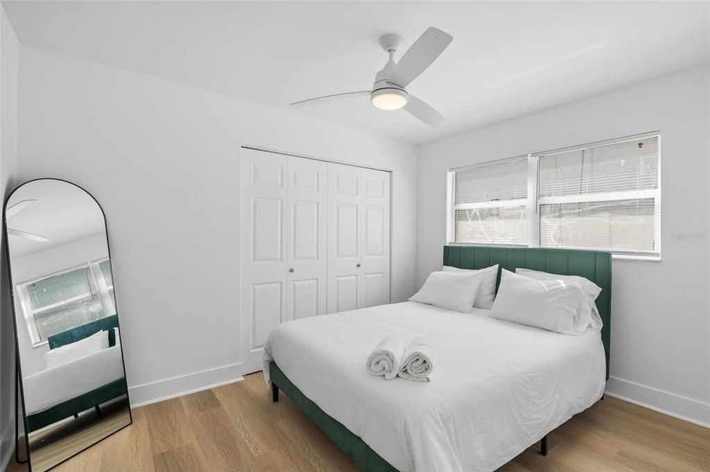 For Sale: $515,000 (5 beds, 3 baths, 1828 Square Feet)