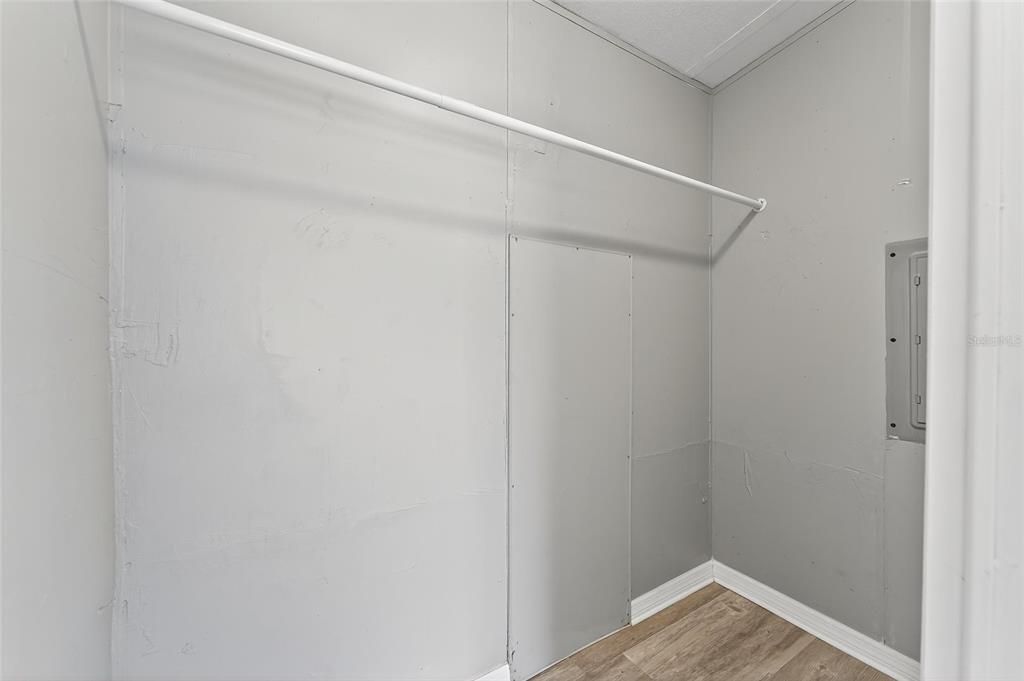 En Renta: $1,700 (3 camas, 2 baños, 1200 Pies cuadrados)