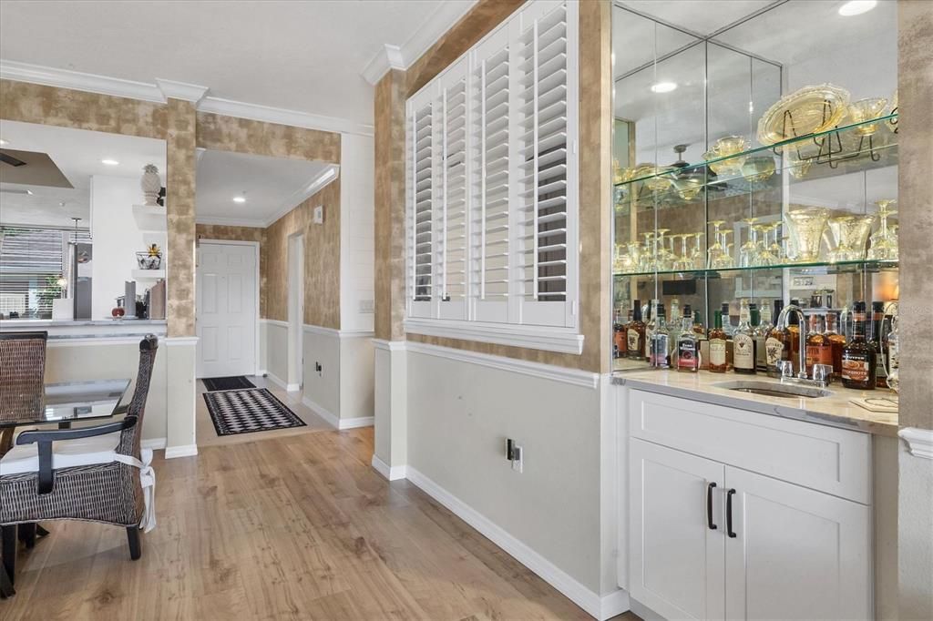 Под контрактом: $324,900 (2 спален, 2 ванн, 1433 Квадратных фут)