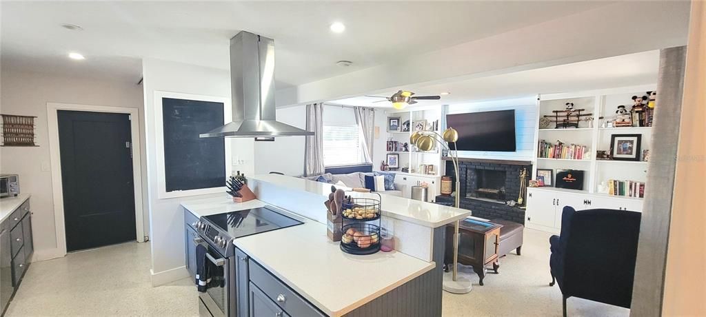 For Sale: $635,000 (4 beds, 2 baths, 1907 Square Feet)