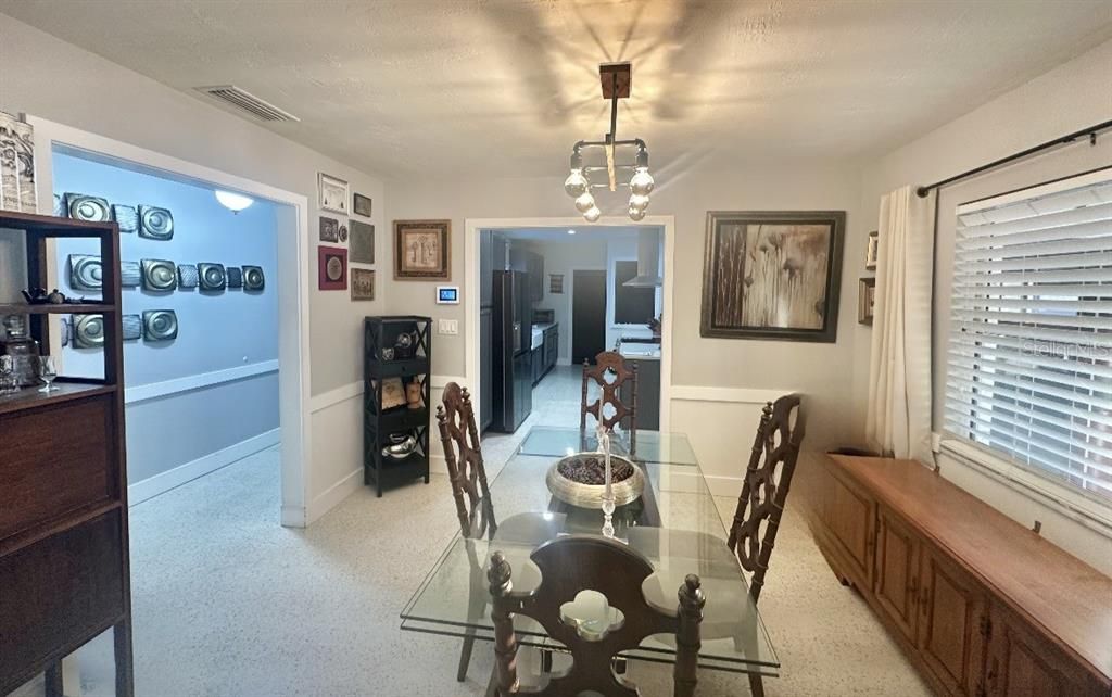 For Sale: $635,000 (4 beds, 2 baths, 1907 Square Feet)