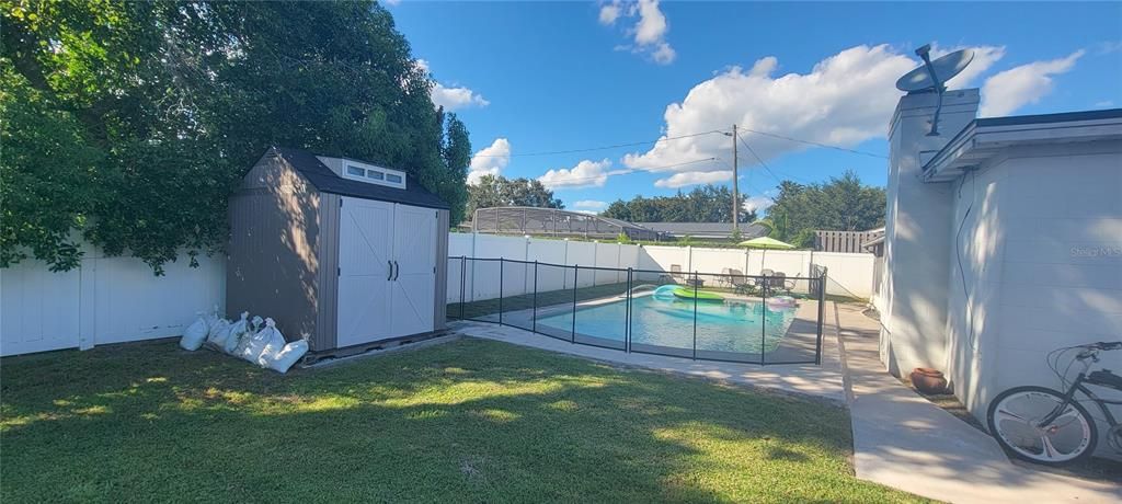 For Sale: $635,000 (4 beds, 2 baths, 1907 Square Feet)