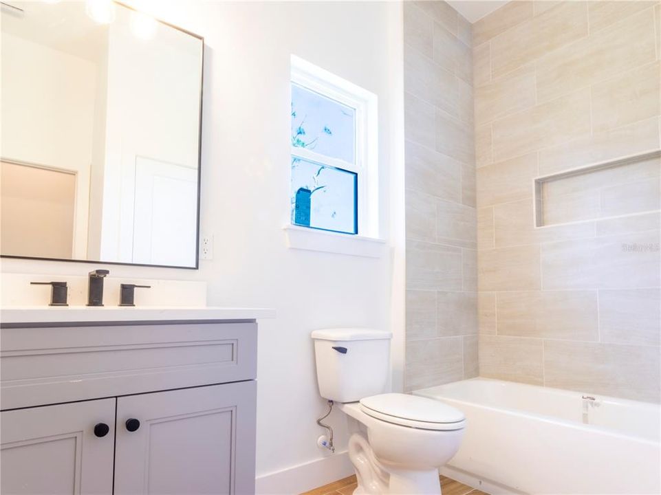 For Rent: $2,498 (3 beds, 2 baths, 1850 Square Feet)