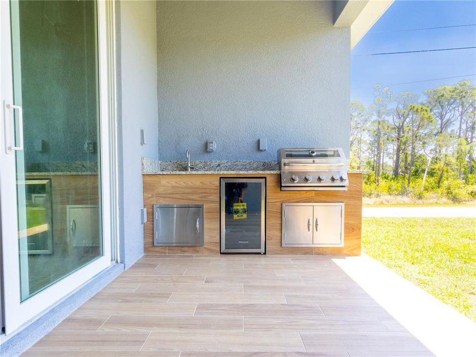 For Rent: $2,498 (3 beds, 2 baths, 1850 Square Feet)