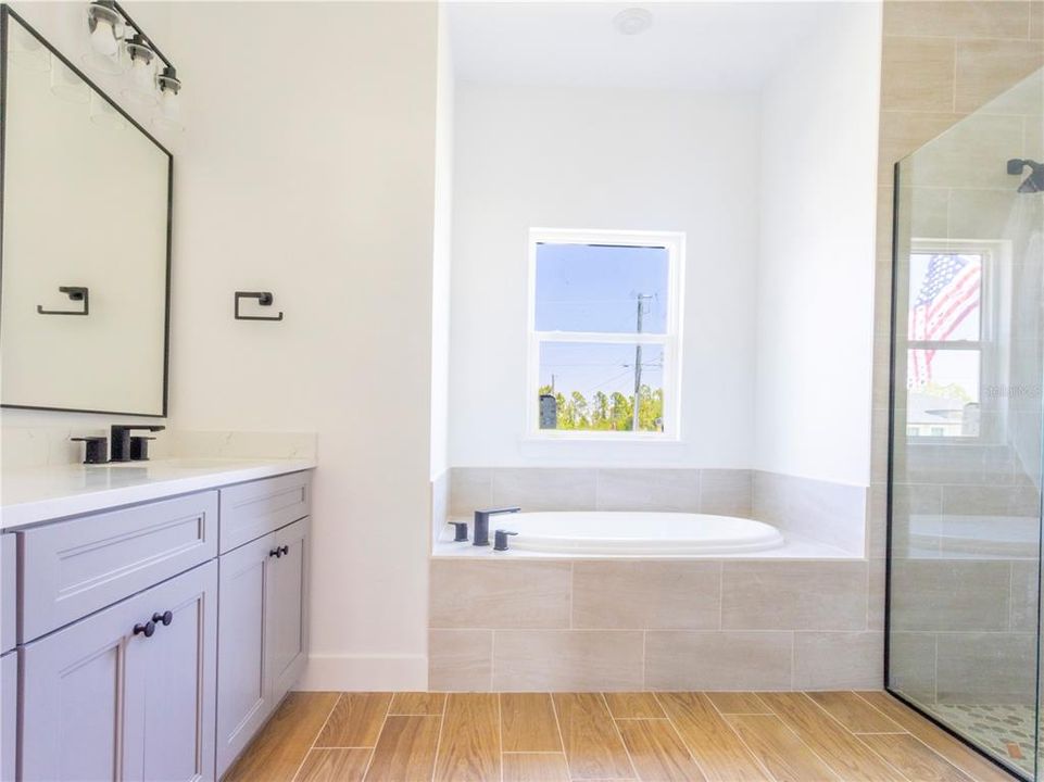 For Rent: $2,498 (3 beds, 2 baths, 1850 Square Feet)