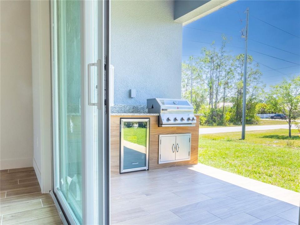 For Rent: $2,498 (3 beds, 2 baths, 1850 Square Feet)