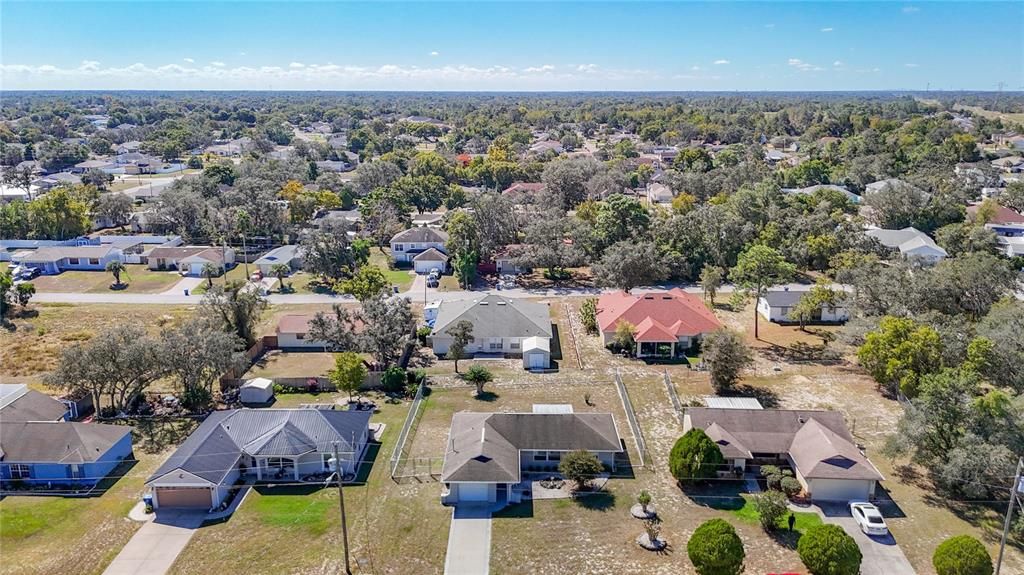 合同活跃: $249,500 (2 贝兹, 2 浴室, 1148 平方英尺)