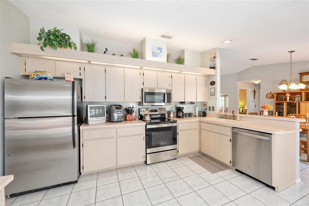 Activo con contrato: $249,900 (2 camas, 2 baños, 1178 Pies cuadrados)