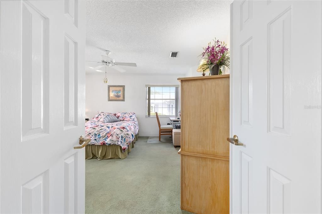 Activo con contrato: $249,900 (2 camas, 2 baños, 1178 Pies cuadrados)