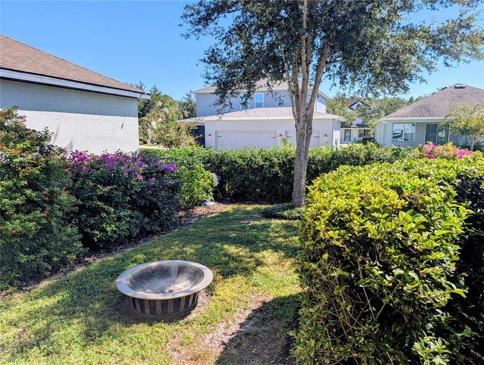 For Sale: $414,999 (3 beds, 2 baths, 2005 Square Feet)