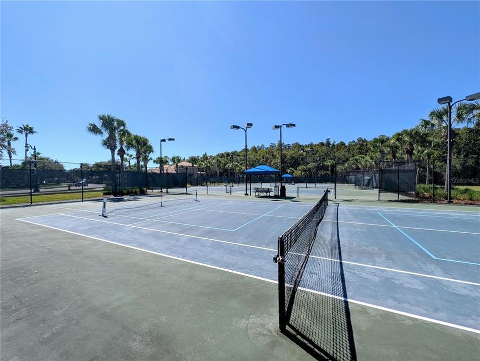 For Sale: $414,999 (3 beds, 2 baths, 2005 Square Feet)