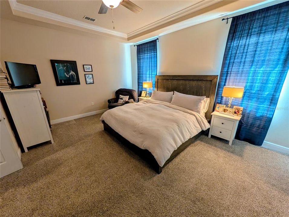 For Sale: $414,999 (3 beds, 2 baths, 2005 Square Feet)