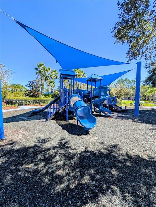 For Sale: $414,999 (3 beds, 2 baths, 2005 Square Feet)