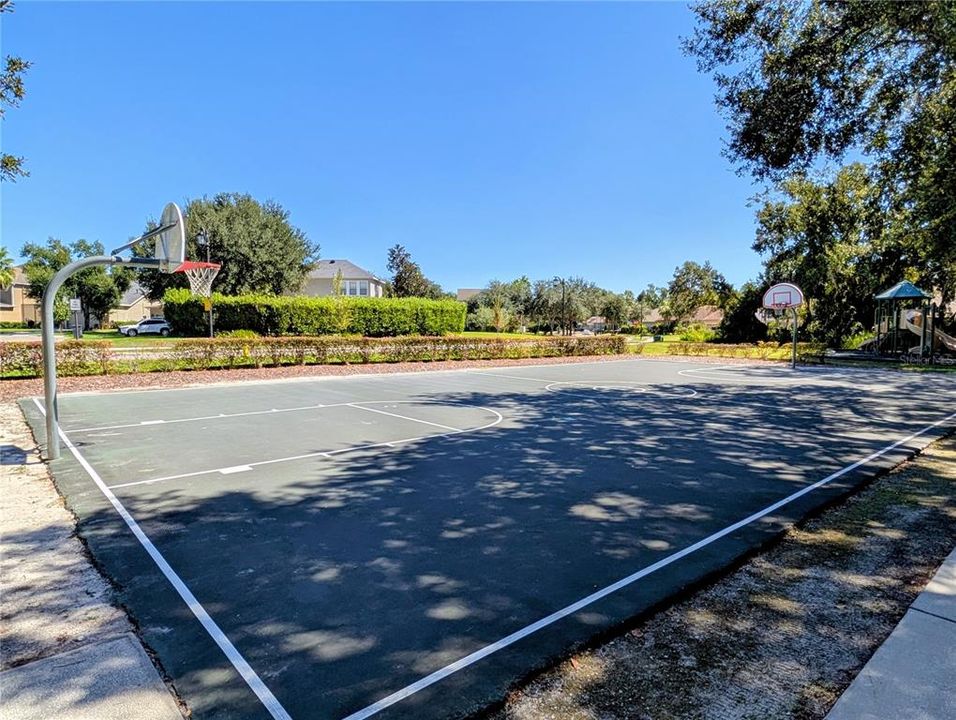 For Sale: $414,999 (3 beds, 2 baths, 2005 Square Feet)