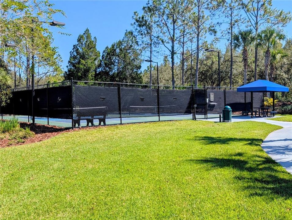 For Sale: $414,999 (3 beds, 2 baths, 2005 Square Feet)