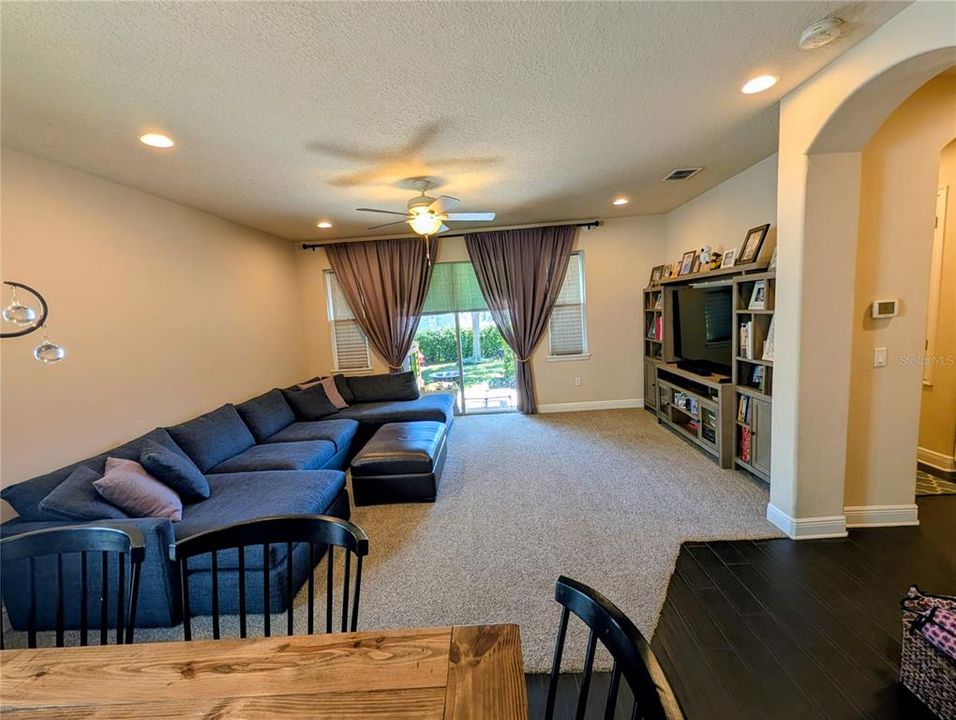 For Sale: $414,999 (3 beds, 2 baths, 2005 Square Feet)