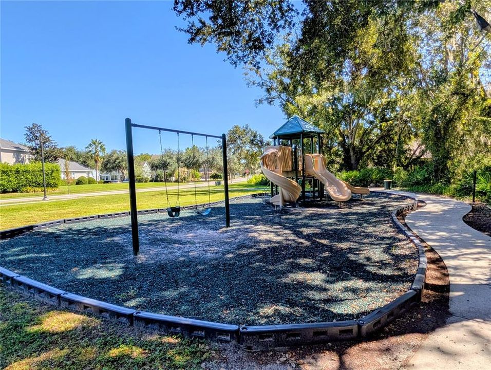 For Sale: $414,999 (3 beds, 2 baths, 2005 Square Feet)