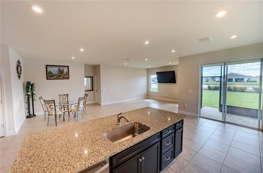 For Sale: $369,900 (4 beds, 2 baths, 2021 Square Feet)