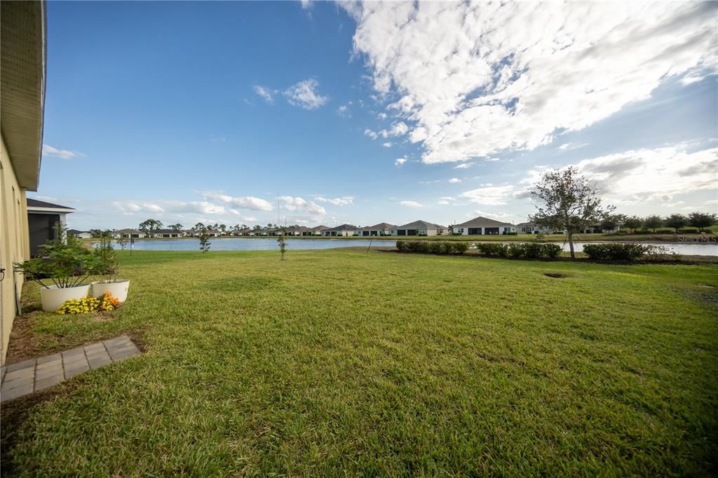 For Sale: $369,900 (4 beds, 2 baths, 2021 Square Feet)